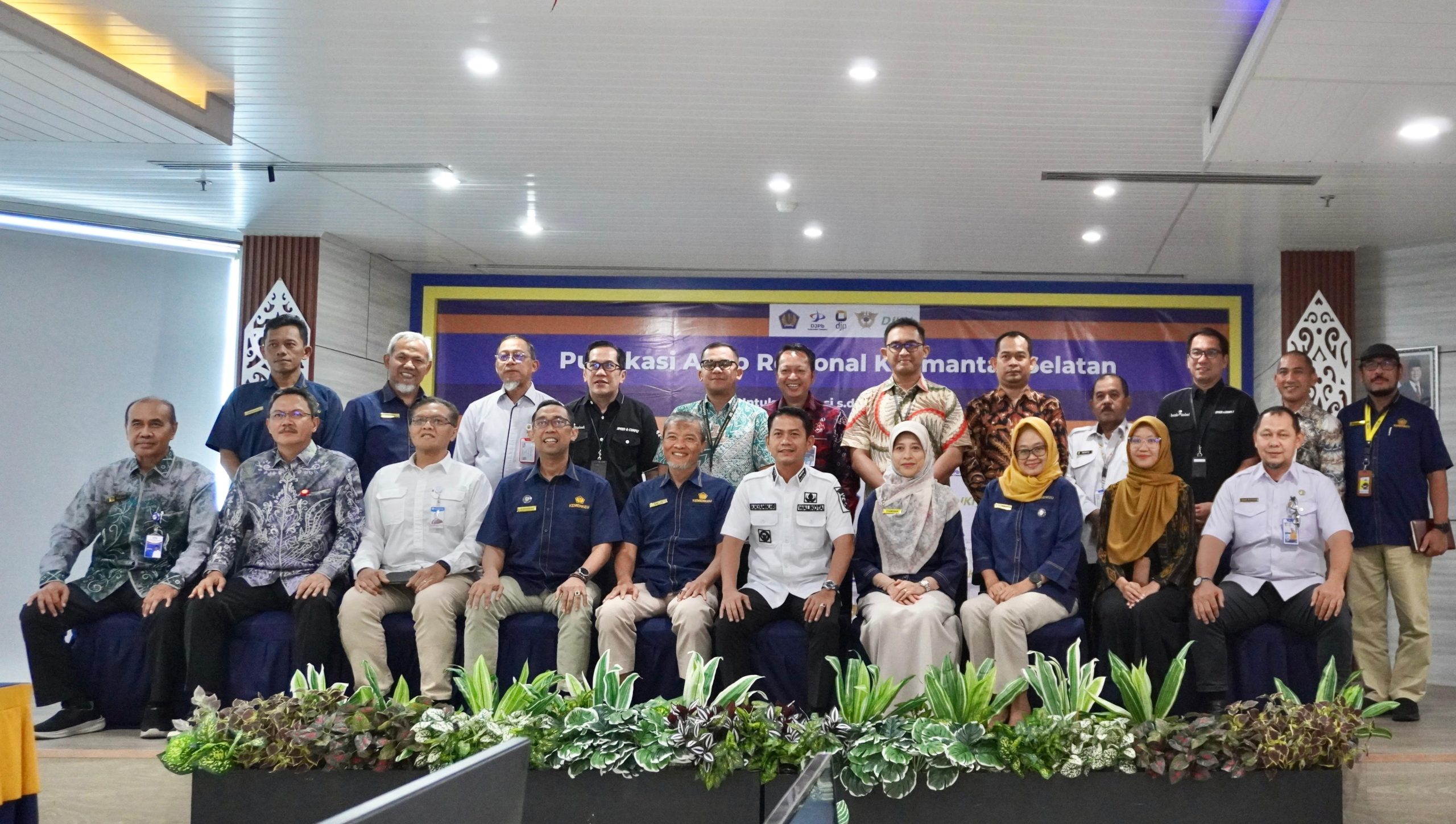 Walikota Banjarmasin, Muhammad Yamin bersama Jajaran DJP Kalselteng, SKPD
