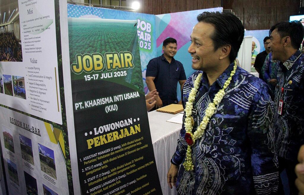 Wagub Kalsel Buka Job Fair 2025 : Pentingnya Menyiapkan Sumber Daya Manusia Yang Handal Wagub Kalsel Buka Job Fair 2025 : Pentingnya Menyiapkan Sumber Daya Manusia Yang Handal