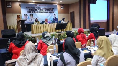 Pemprov Kalsel Dorong Perempuan Kawal Aspirasi Melalui Pendidikan Politik