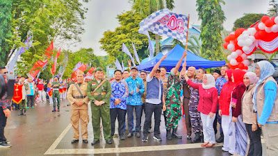 Karnaval HUT RI ke-80 Di Kotabaru, Mengangkat Tema Nostalgia Persatuan dalam Keragaman Budaya