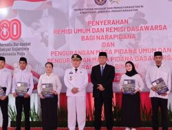 Gubernur Kalsel Serahkan Remisi Umum Dan Remisi Dasawarsa Kepada Warga Binaan Di Lapas Kelas II B Banjarbaru
