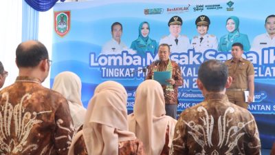 Sekdaprov Kalsel Melantik Kepengurusan Forikan Kalsel Periode 2025-2028