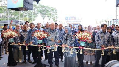 Gubernur Kalsel Resmi Buka Kalsel Expo dan Bumdesa Tahun 2025