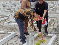 Wagub Kalsel Ziarah Ke Makam Pahlawan Bumi Kencana