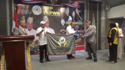 Milad ke-1 DPP FKPWK, Bendera Pataka Diserahkan untuk Hulu Sungai Selatan dan Kuala Kapuas
