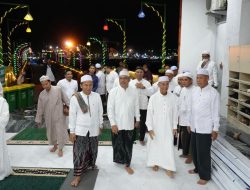 Ribuan Jamaah Hadiri Istighosah dan Peringatan Maulid Nabi Muhammad SAW 1447 H di Masjid Apung Siring Laut Kotabaru