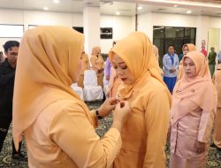 Risna S. Pane Eka Saprudin dikukuhnya menjadi Ketua DWP Kotabaru Periode 2024-2029