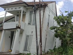 Rumah Semi Permanen di Banjarmasin Selatan Retak dan Miring, Pemilik Bersama Anak Selamatkan Diri