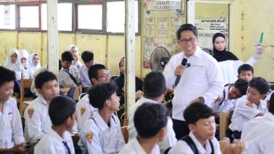 Pelindo Regional 3 Kalimantan Gencarkan Program Pelindo Mengajar untuk Cerdaskan Generasi Muda