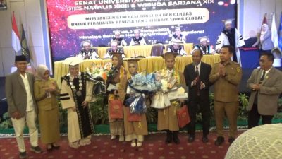 Universitas Cahaya Bangsa Luluskan 294 Mahasiswa Siap Bersaing di Dunia Global