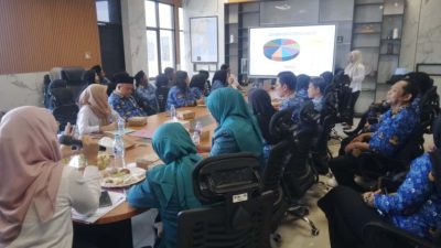 DP3APPKB Kotabaru Gelar Evaluasi PK2D di Desa Sampanahan: Dorong Ketahanan dan Kesejahteraan Keluarga Secara Berkelanjutan
