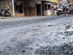 Jalan Kelayan B Banjarmasin Belum Diaspal Setelah Sebulan Dikerjakan, Warga Keluhkan Licak dan Debu