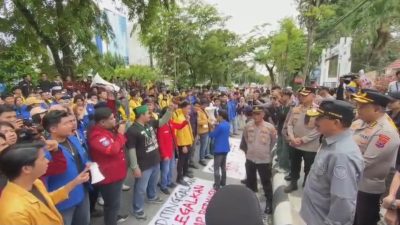 Mahasiswa Kepung DPRD Kalsel, Suarakan Penolakan KUHAP Baru hingga Selamatkan Meratus