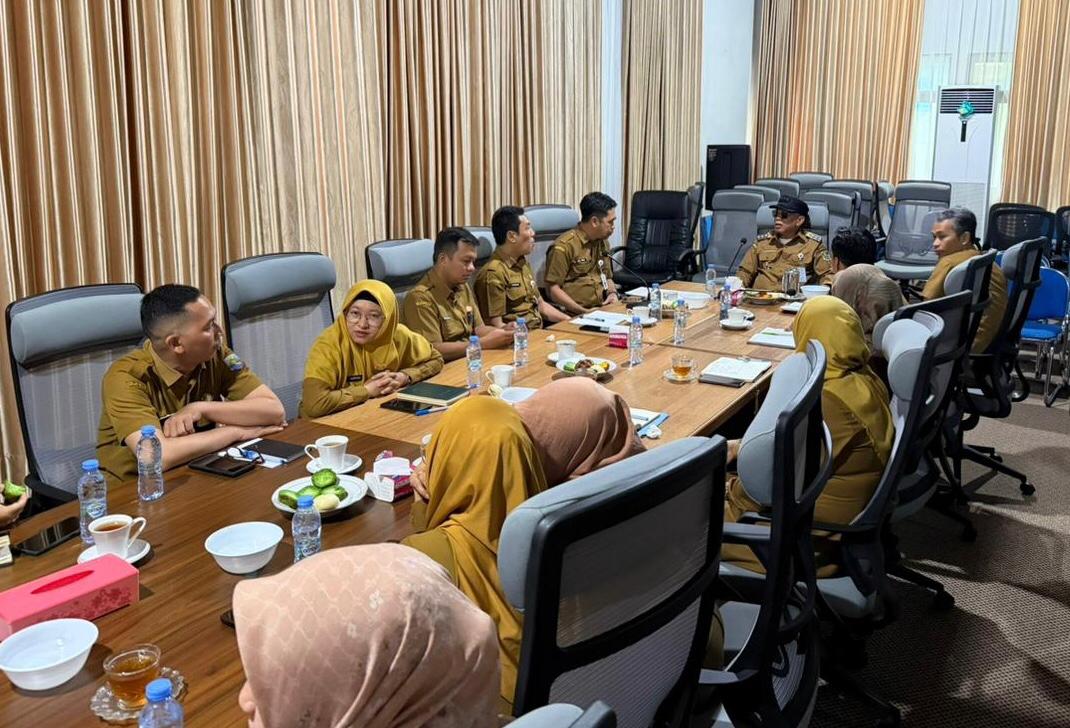 Bupati Kotabaru Kunjungi BKPSDM, Dorong Peningkatan Layanan dan Penguatan Kompetensi ASN Bupati Kotabaru Kunjungi BKPSDM, Dorong Peningkatan Layanan dan Penguatan Kompetensi ASN