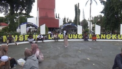 Ribuan Jamaah Haul Padati Posko Museum Lambung Mangkurat, Sediakan Menu Pisang Goreng Panas.