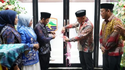 Wabup Kotabaru Resmikan Kantor Desa Tegalrejo, Dorong Penguatan Pemerintahan dan Pelayanan Publik