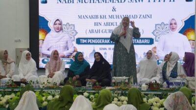 Peringati Isra Mi’raj dan Manakib Guru Sekumpul, TP PKK Kotabaru Ajak Perkuat Iman dan Ketahanan Keluarga