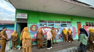 Siswa Sempat Lesehan, DPRD Banjarmasin Dorong Pemko Percepat Pemenuhan Sarana Sekolah