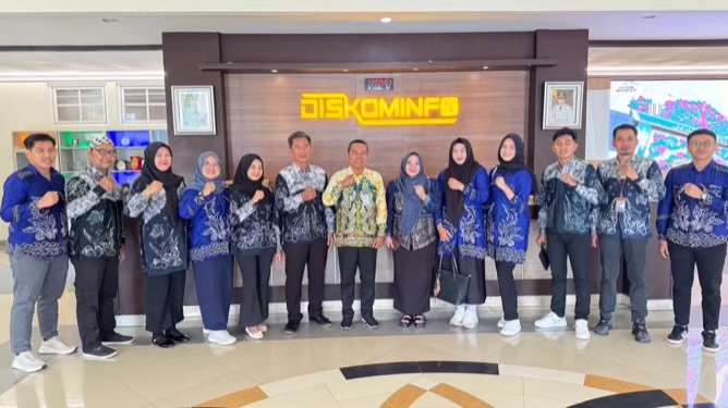Diskominfo Kotabaru Koordinasi ke Diskominfo Kalsel, Bahas Program 2026 dan Transformasi Digital