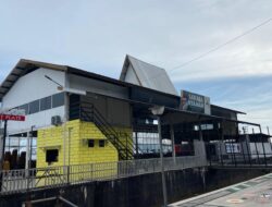 Tongkang di Depan Balai Kota Banjarmasin Siap Dipindah, Pengelola Dukung Penataan Sungai Martapura