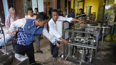 Pemko Banjarmasin Jajaki Teknologi Pirolisis di Bali, Sampah Plastik Berpeluang Diolah Jadi BBM