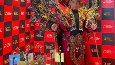Muhammad Rizky Abizar Borong Tiga Gelar Bergengsi di Grand Model Indonesia Jakarta