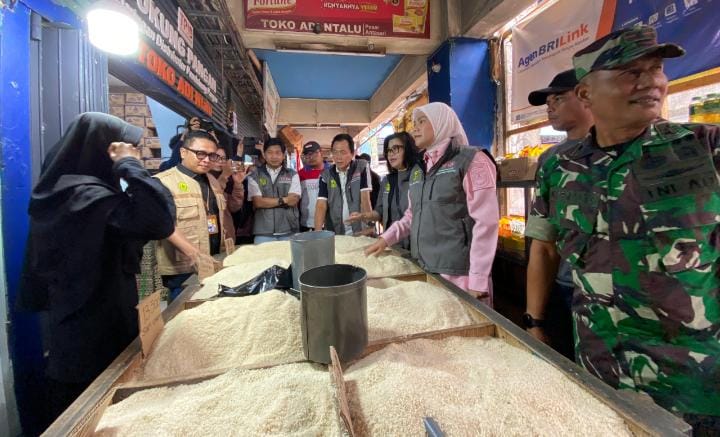 Jelang Ramadan, Harga Lombok Tembus Rp90 Ribu! Wawali Banjarmasin Pastikan Persediaan Aman Jelang Ramadan, Harga Lombok Tembus Rp90 Ribu! Wawali Banjarmasin Pastikan Persediaan Aman