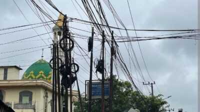 Kabel Semrawut di Langit Banjarmasin Bakal Ditata! Pemko Siapkan Rp400 Juta untuk Master Plan