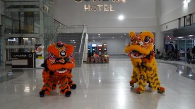 Bandara Syamsudin Noor Hadirkan Thematic Event Imlek, Manajemen InJourney Airports Suguhkan Parade Barongsai