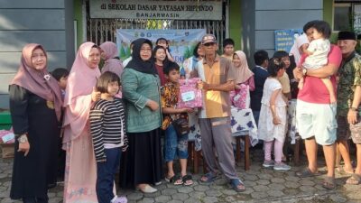 SD Hippindo Banjarmasin Gelar Aksi Berbagi Sembako, Tanamkan Kepedulian Sejak Dini