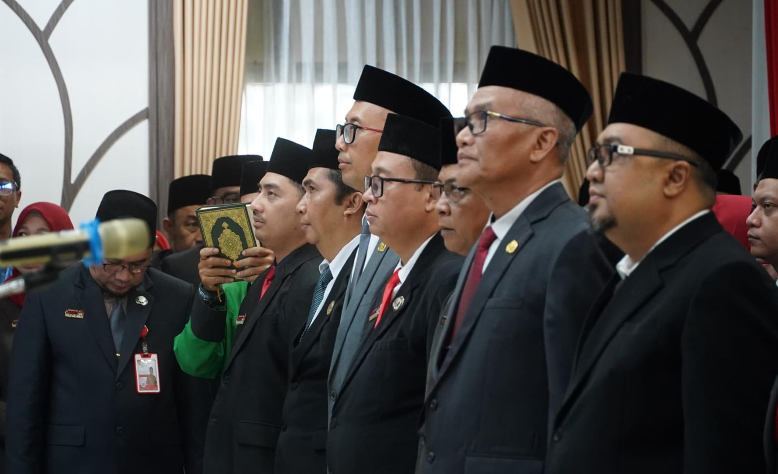 Ratusan ASN Dilantik! Wali Kota Yamin Tegas: Birokrasi Harus Cepat wan Responsif