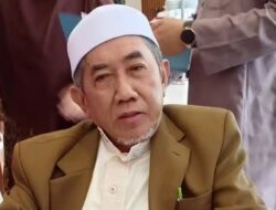 Ribuan Pelayat Padati Masjid Jami, KH Husin Naparin Tutup Usia