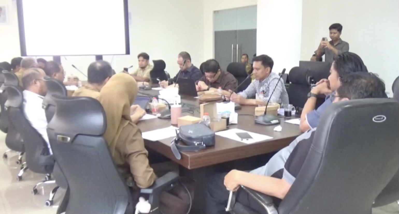 DPRD Banjarmasin Minta UMKM wan Warga Miskin Jangan Jadi Korban Kenaikan Pajak DPRD Banjarmasin Minta UMKM wan Warga Miskin Jangan Jadi Korban Kenaikan Pajak