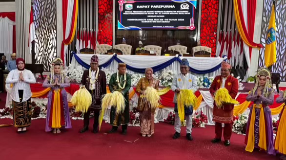 DPRD Gelar Paripurna Istimewa Hari Jadi Kotabaru ke-76, Bupati Ajak Terus Berkarya Gasan Daerah