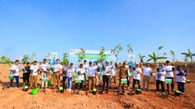 Hijaukan Banjarmasin, Pelindo Tanam 2.500 Pohon di Kawasan TPA Basirih