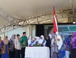 Lantunan Sholawat Menggema di Panggung Apung, BKMT Kotabaru Rayakan Milad ke-45