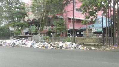Ratik Kada Kunjung Diangkut, Warga Curhat ke Anggota DPRD Banjarmasin Ratik Kada Kunjung Diangkut, Warga Curhat ke Anggota DPRD Banjarmasin