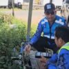 Kada Hakun Hanya Terima Laporan, Dirut PAM Turun Langsung Cek Aliran Banyu ke Rumah Warga