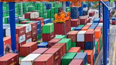 Arus Logistik Kalsel Meningkat, TPK Banjarmasin Layani 282 Ribu TEUs Petikemas