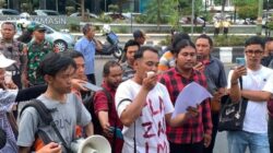 Listrik Padam Berulang, Warga Turun Ke Jalan Sampaikan Keluhan ke PLN