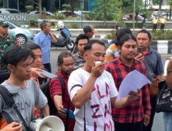 Listrik Padam Berulang, Warga Turun Ke Jalan Sampaikan Keluhan ke PLN