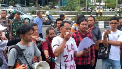Listrik Padam Berulang, Warga Turun Ke Jalan Sampaikan Keluhan ke PLN