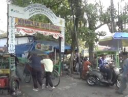 DPP FKPWK Kembali Gelar Aksi Sosial,  Kawan SMP Terpisah Hampir 20 Tahun Datang Bawa Sembako hingga Handphone