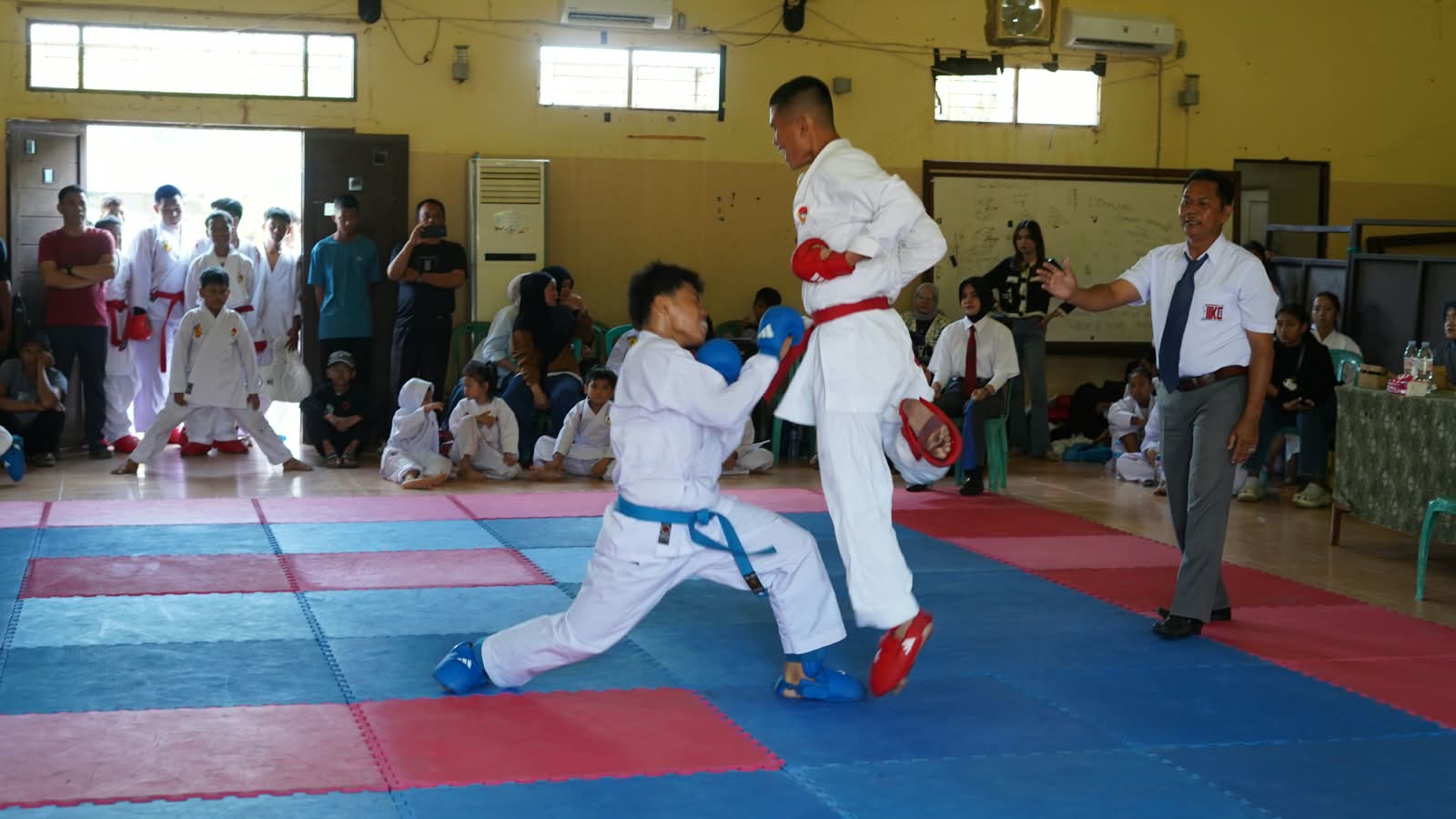 Diikuti 120 Karateka, Festival INKAI Kotabaru Jadi Panggung Calon Atlet Berprestasi Diikuti 120 Karateka, Festival INKAI Kotabaru Jadi Panggung Calon Atlet Berprestasi