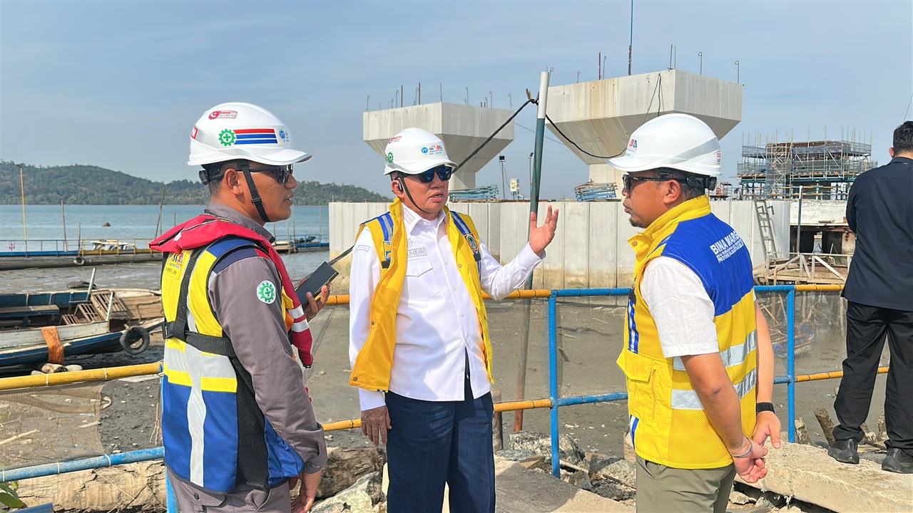 Tembus 1 Paal! Pembangunan Jumbatan Pulau Laut Terus Berjalan, Target Rampung 2028