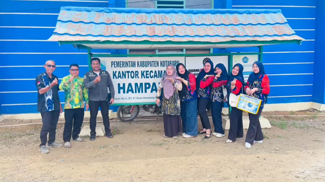 Diskominfo Kotabaru Tinjau Kondisi Warga Hampang di Tengah Musim Kemarau