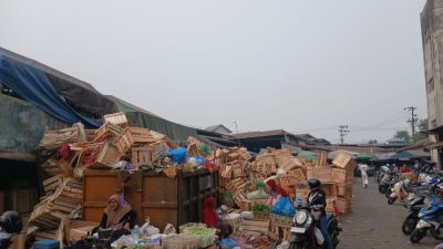 Sentra Antasari Berbenah, Tapi Ratik Masih Mengusik Wajah Pasar Banjarmasin Sentra Antasari Berbenah, Tapi Ratik Masih Mengusik Wajah Pasar Banjarmasin