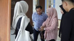 Rumah Sasirangan Kreatif Dilengkapi Mebel, Rak Display hingga Perangkat Kasir Rumah Sasirangan Kreatif Dilengkapi Mebel, Rak Display hingga Perangkat Kasir