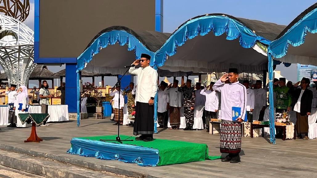 Kada Sekadar Upacara! Hari Santri di Kotabaru Diisi Penghargaan, Kerja Sama, hingga Pencak Silat